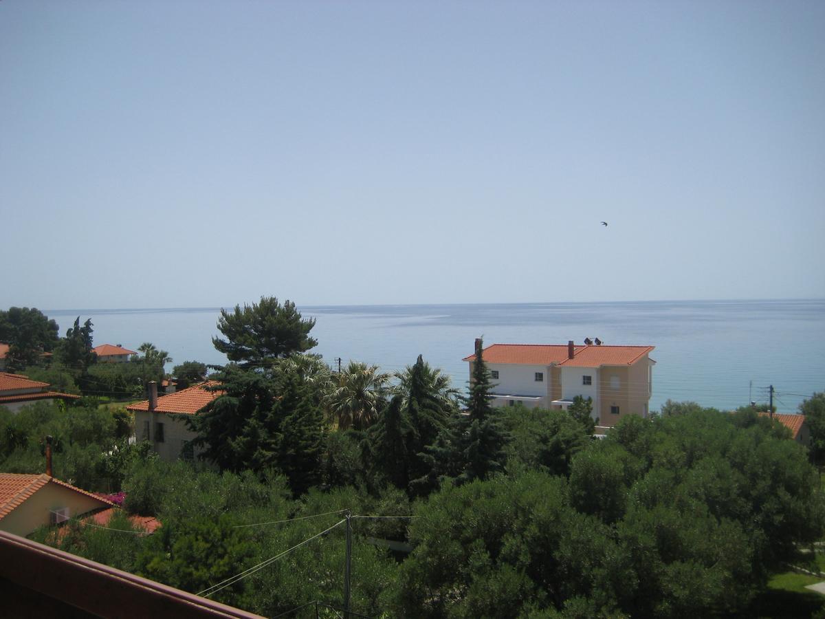 Petradaki Apartments Мола-Каліва Екстер'єр фото