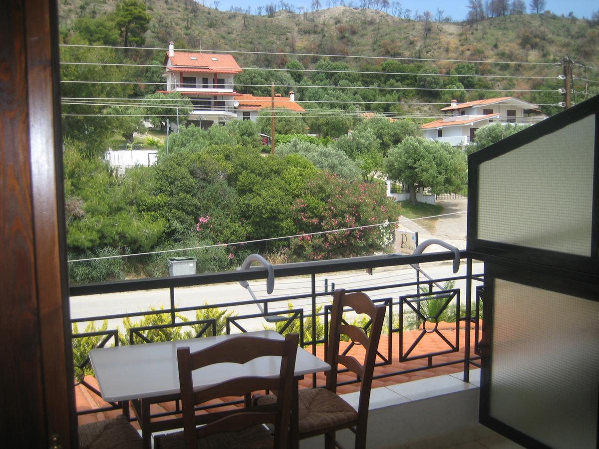 Petradaki Apartments Мола-Каліва Екстер'єр фото