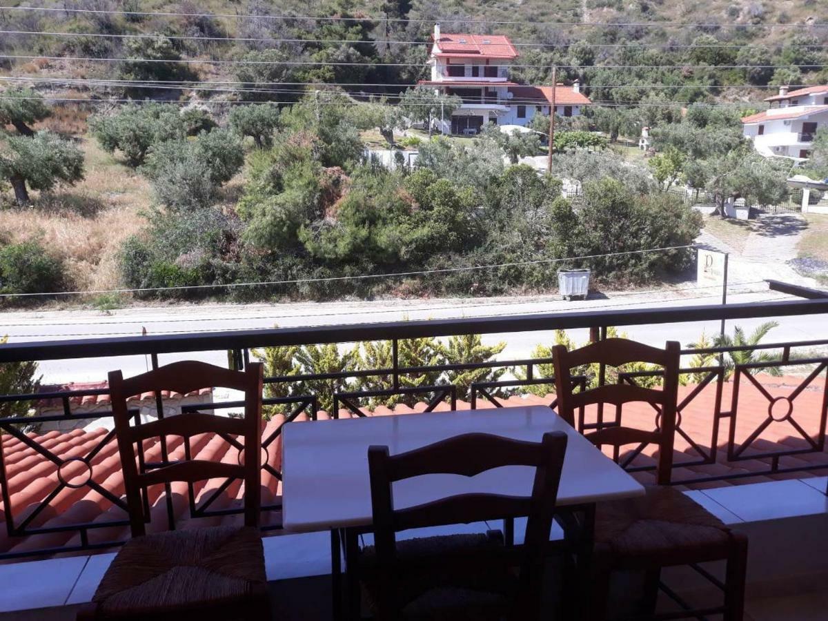 Petradaki Apartments Мола-Каліва Екстер'єр фото