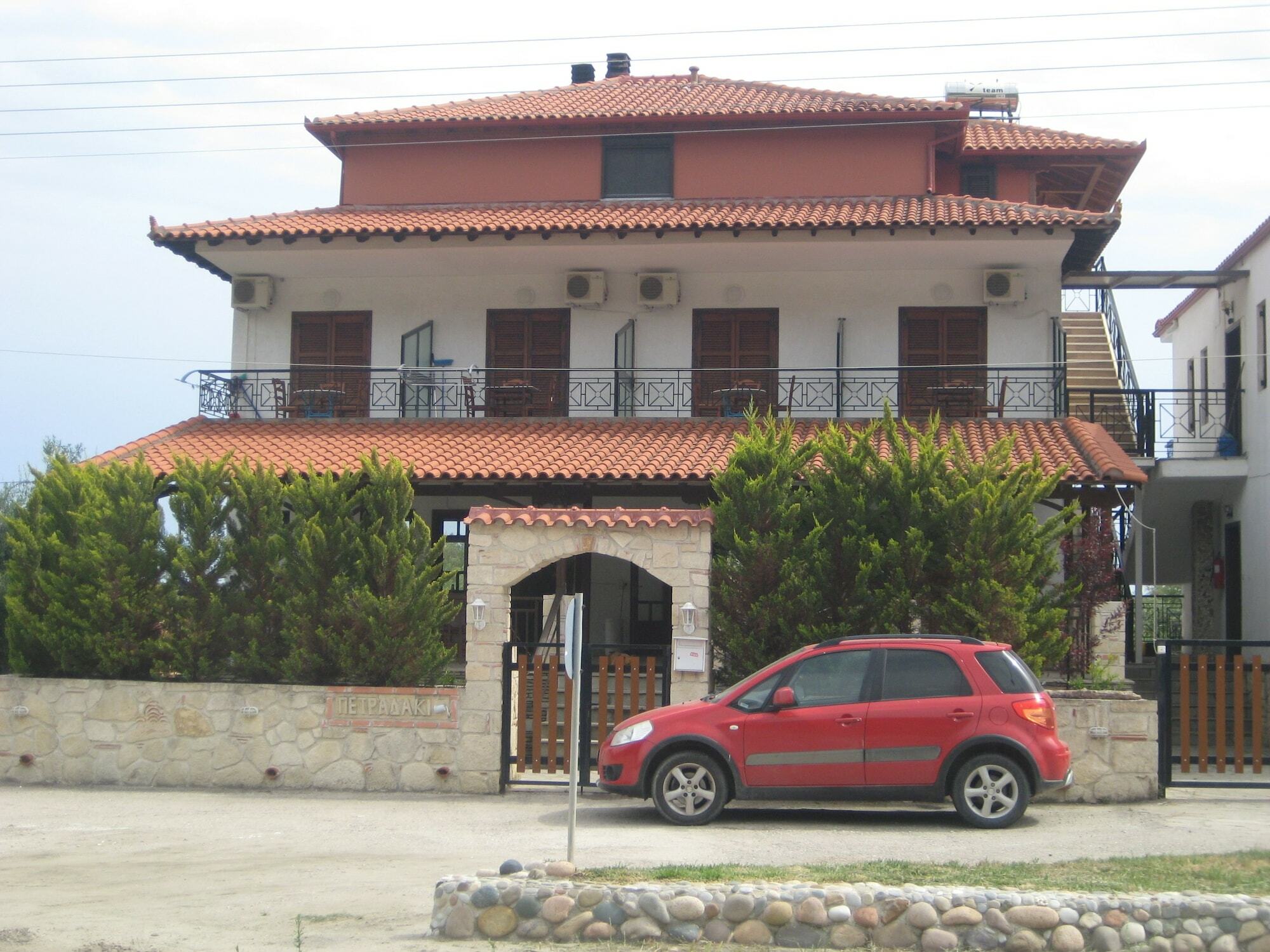 Petradaki Apartments Мола-Каліва Екстер'єр фото